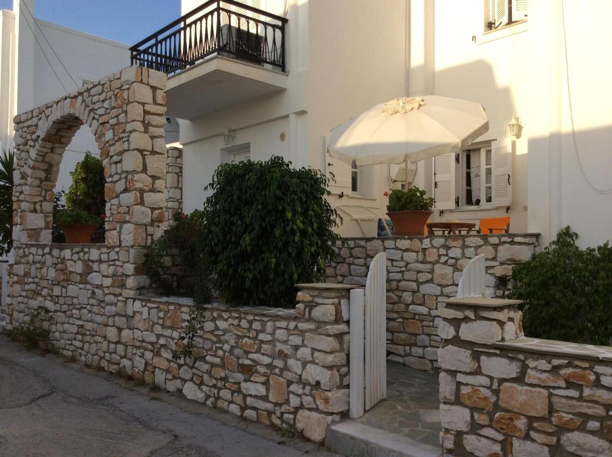 Studios Maria In Naoussa Paros 2-4 Persons Εξωτερικό φωτογραφία