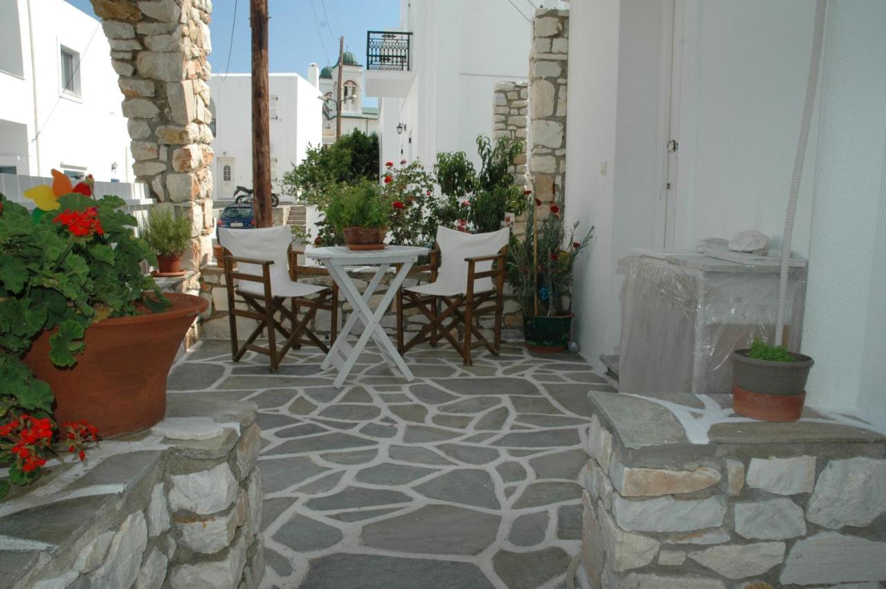 Studios Maria In Naoussa Paros 2-4 Persons Εξωτερικό φωτογραφία