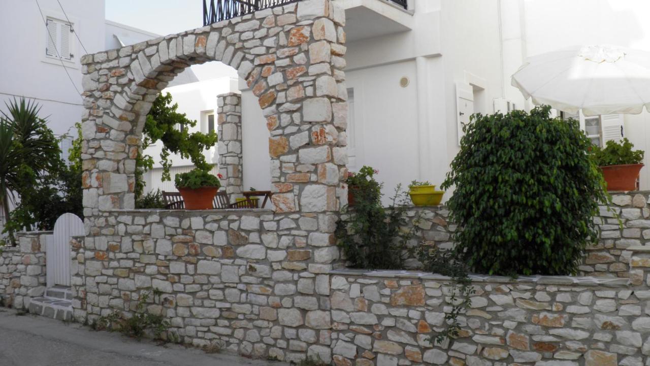 Studios Maria In Naoussa Paros 2-4 Persons Εξωτερικό φωτογραφία