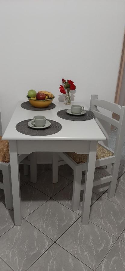 Studios Maria In Naoussa Paros 2-4 Persons Εξωτερικό φωτογραφία