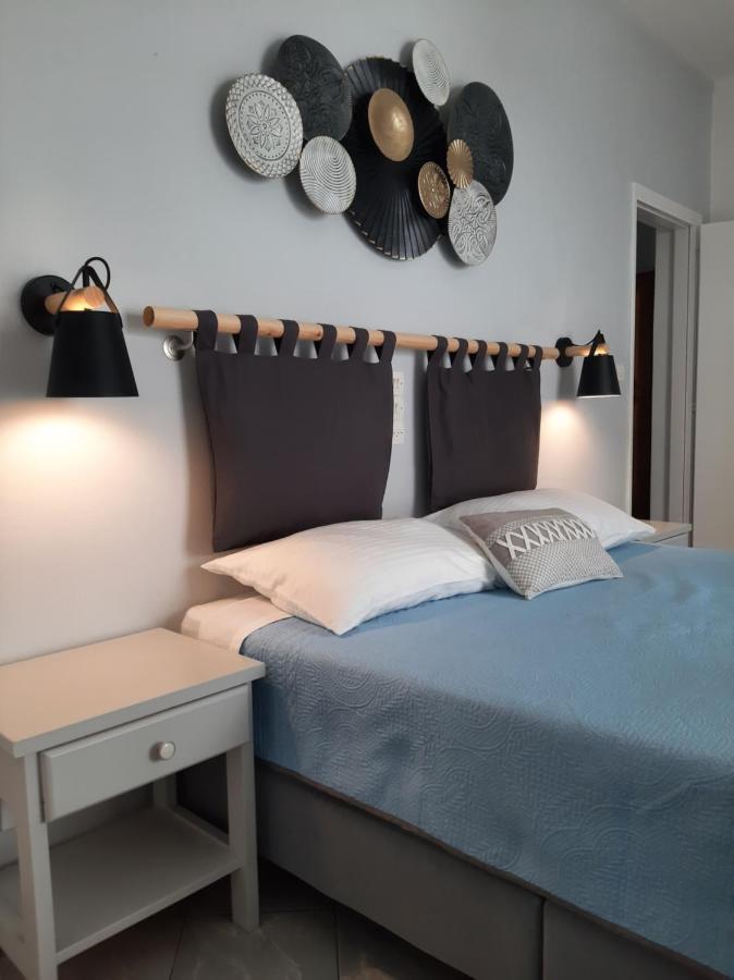 Studios Maria In Naoussa Paros 2-4 Persons Εξωτερικό φωτογραφία